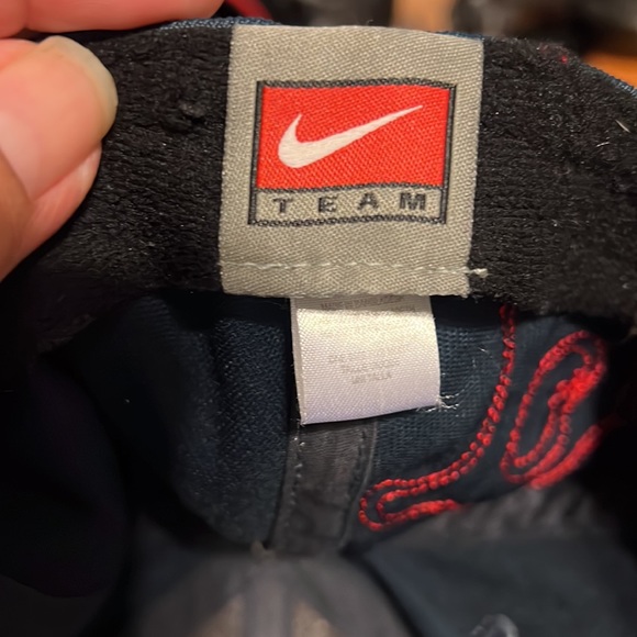 Well loved Red Sox Hat flex fit not sure of size but clean - Picture 5 of 7